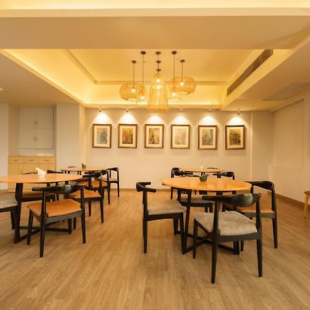 Bloom Hotel - Sector 62 Noida Zewnętrze zdjęcie