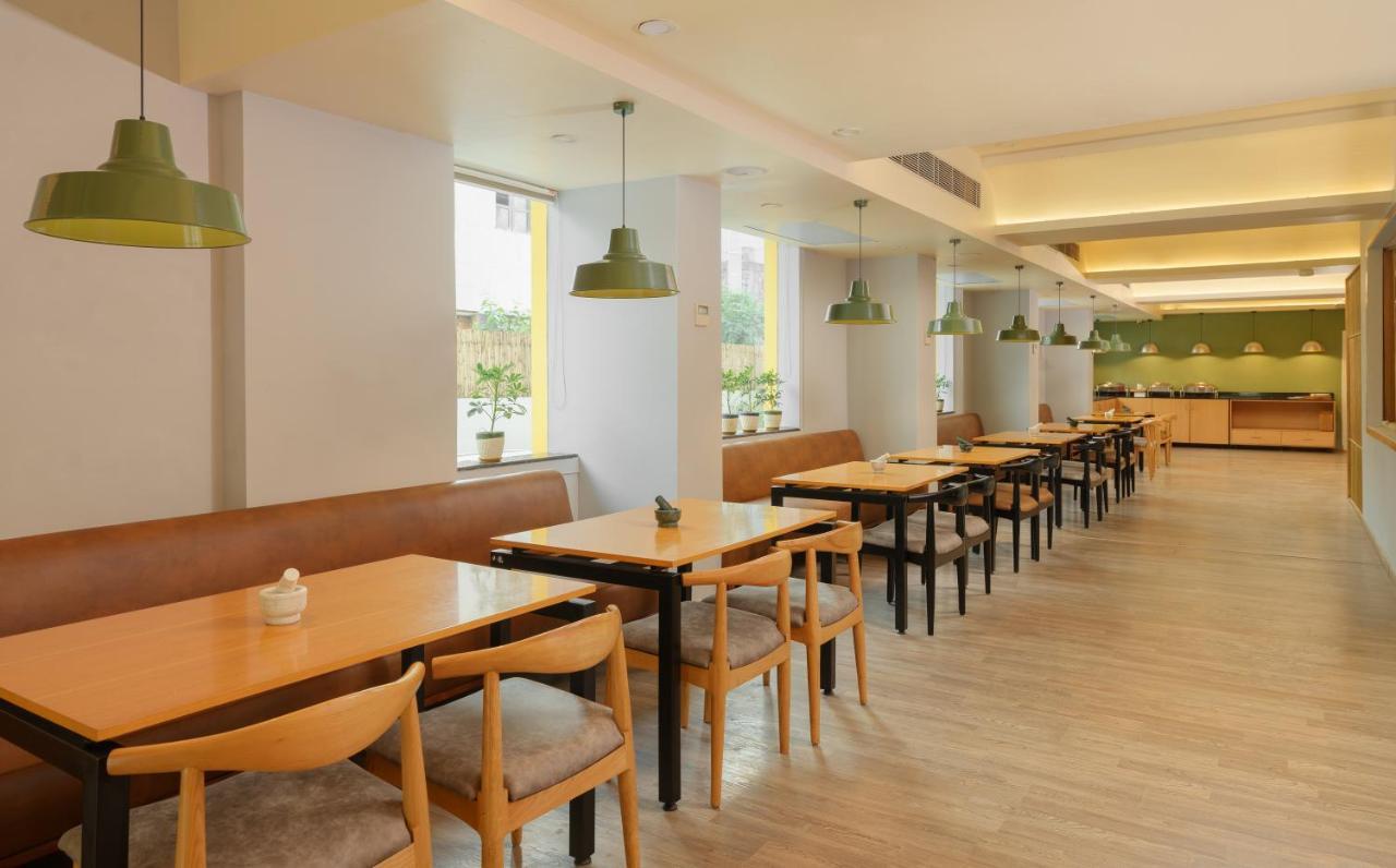 Bloom Hotel - Sector 62 Noida Zewnętrze zdjęcie